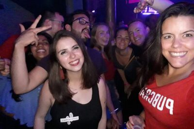 4-hour Guided Porto Pub Crawl with 6 drinks and VIP CLUBentry
