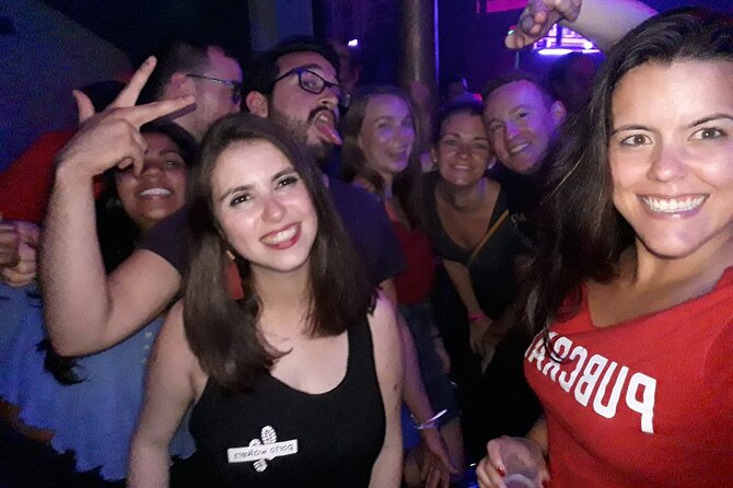 4-hour Guided Porto Pub Crawl with 6 drinks and VIP CLUBentry - What the six included drinks really mean