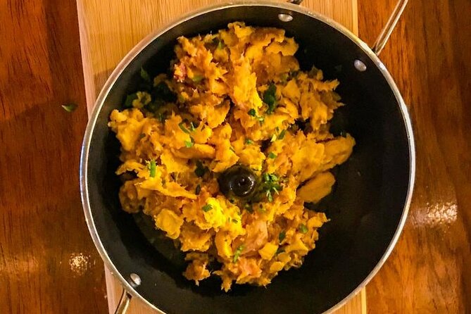 4-Hour Traditional Portuguese Food & Wine Tour in Porto - Portuguese street food and the walk between bites