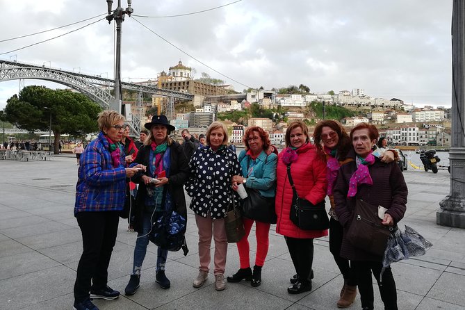 Authentic Oporto Walking Tour with Wine Tasting - Livraria Lello is more than a photo stop