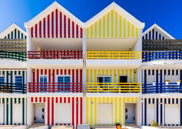 Aveiro and Costa Nova Half Day Tour from Porto with Boat Ride - Costa Nova and the famous striped houses