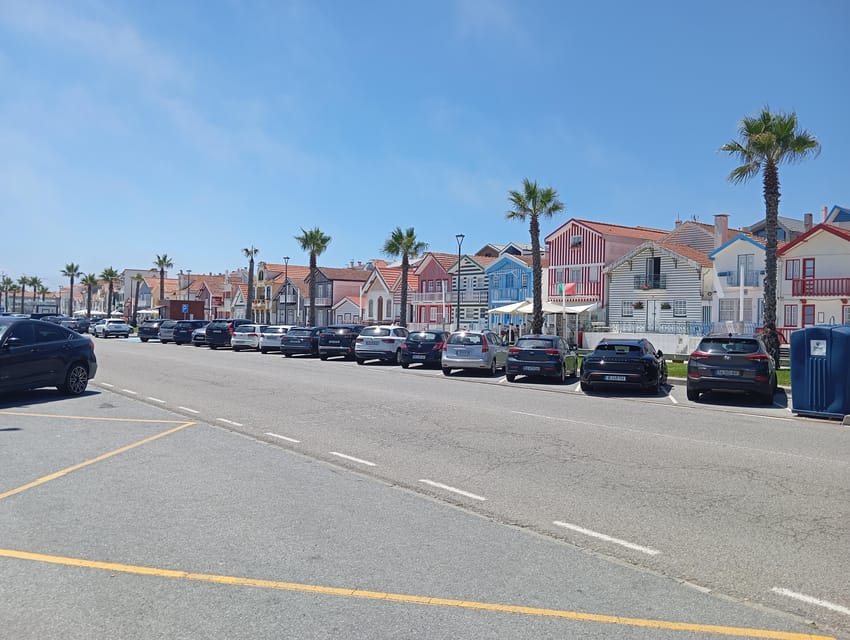 Aveiro, Costa Nova : Unique Daytrip from Porto - Leaving Porto through Afurada