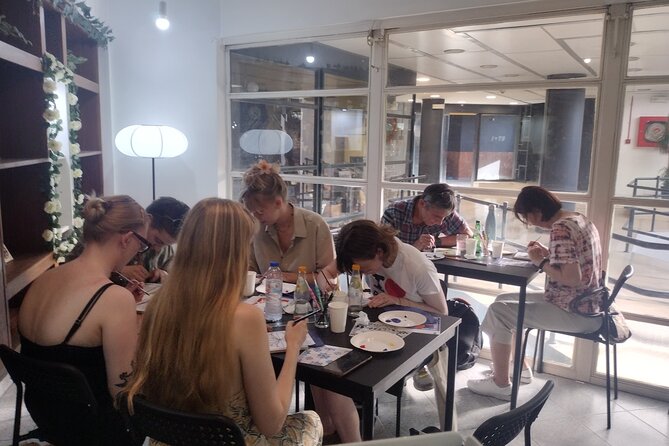 Azulejos Tile Painting Workshop in Porto - What happens during the two-hour class