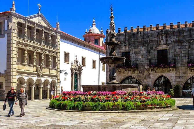 Barcelos, Ponte de Lima & Viana Private Tour (All Inclusive) - Guides, transport, and the private-tour advantage