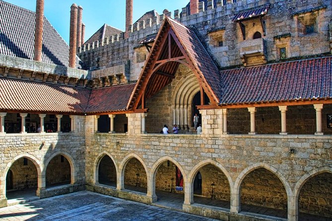Braga and Guimaraes - All Inclusive from Porto - The guide makes the difference