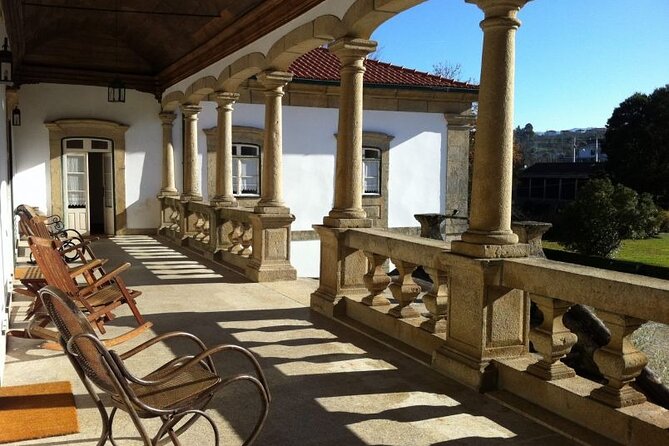 Braga/Guimarães: 1 Day with Lunch + farm and wine tasting - Guimarães and the beginnings of Portugal