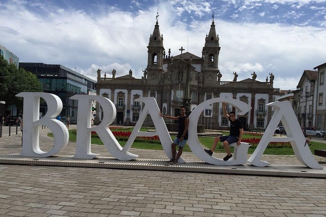 Braga & Guimarães Small Group Tour: Lunch & All Tickets Included - The Palace of the Dukes and an important ticket detail