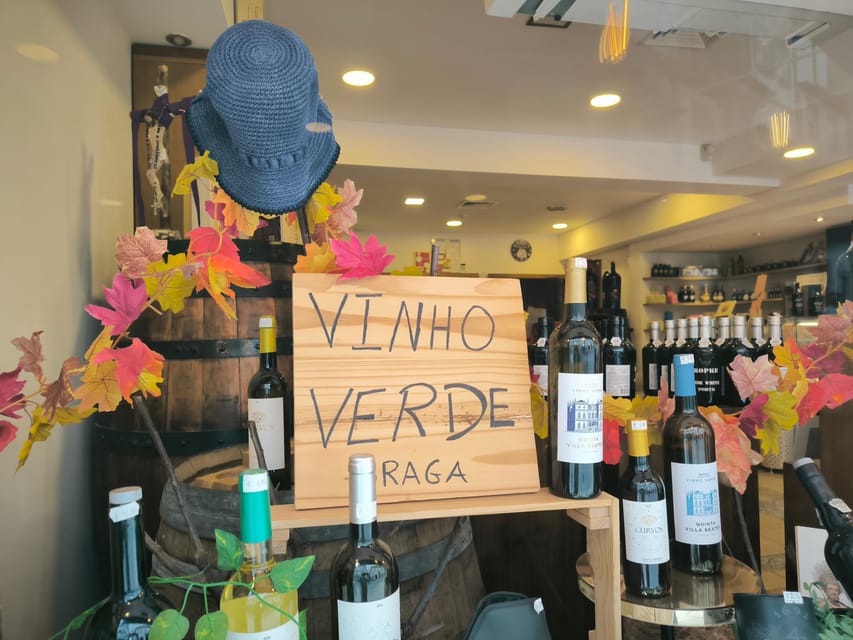 Braga & Guimarães Tour: Small Historical Group Tour - The guide can shape the whole experience