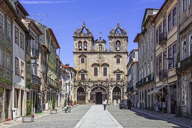 Braga: Half Day Private Tour from Porto - Timing, food, and what to bring