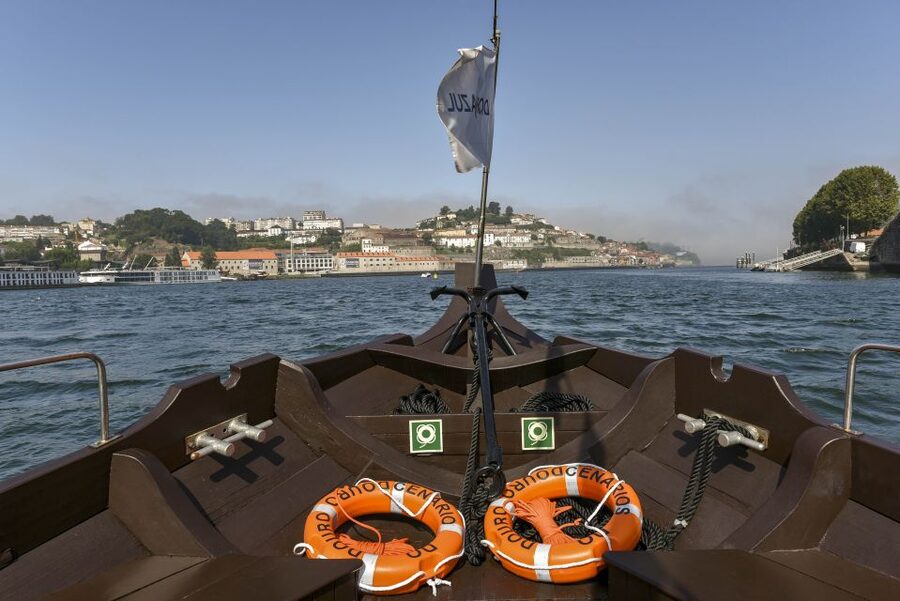 Bridges Cruise with World of Discoveries or Sunset Option - Choosing the World of Discoveries combo