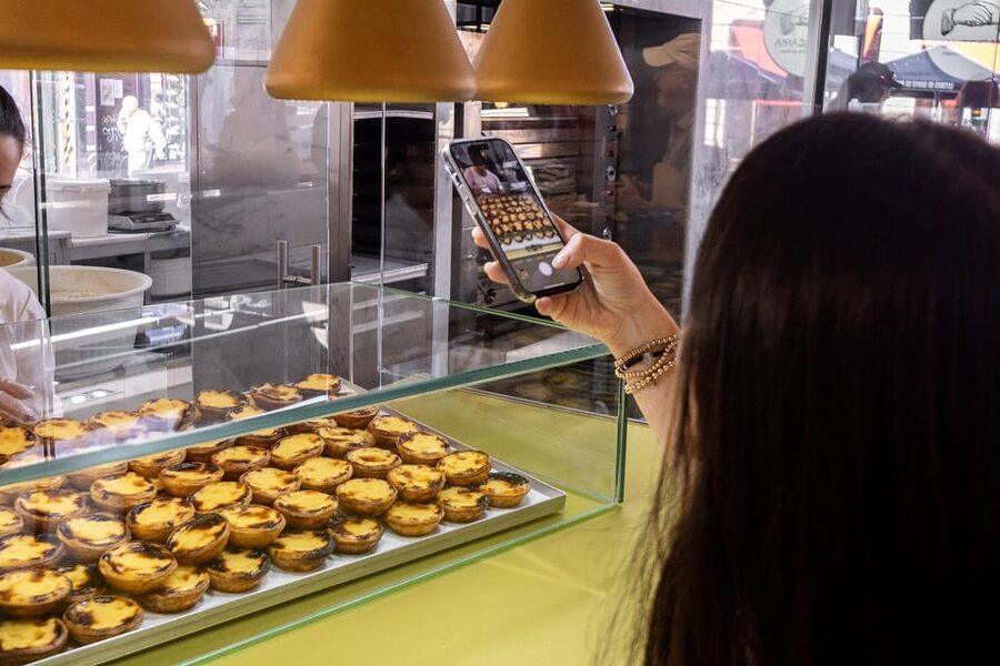 Chef Led Porto Market Tour & Portuguese Tapas Class + Wine - Who will enjoy this Porto experience