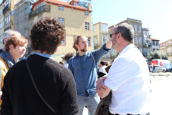 City tour through historic center of Porto with many insider tips 3 1/2 hrs. - Key points at a glance