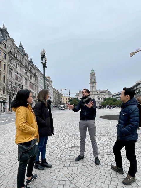 Discover Porto - A Private Walking Tour w/ Authentic Tasting - The tasting: petiscos, one drink, and clear expectations