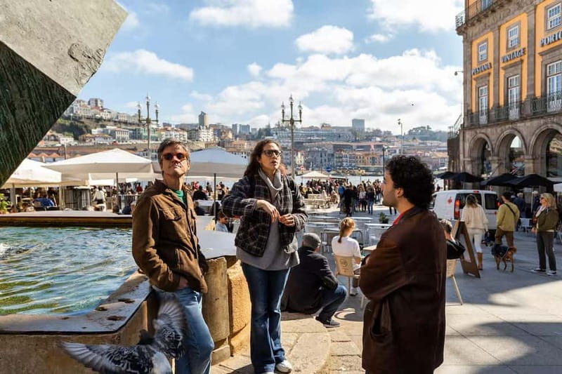 Discover Porto's Historical Roots Walking Tour - Porto Cathedral and the traces left behind