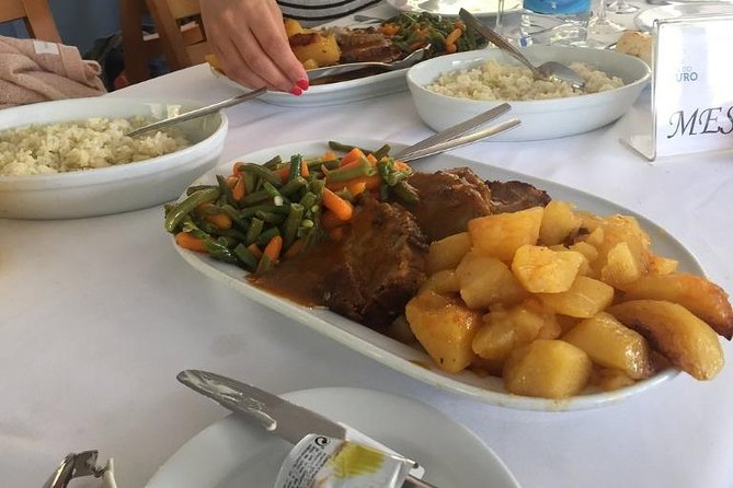 Douro Valley Cruise Porto to Pinhão: Breakfast, Lunch and Tasting - Crestuma-Lever Dam: your first taste of the locks