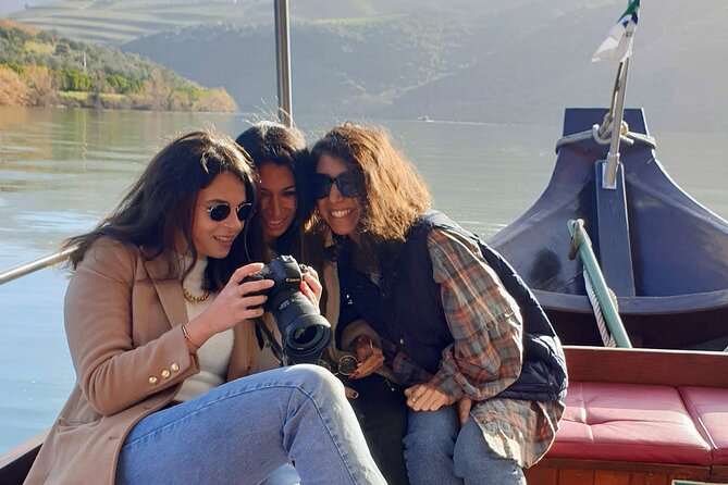 Douro Valley-Expert Guide-Boat-Lunch-Tastings-Offer wine bottle - The second winery at Foz do Rio Tedo