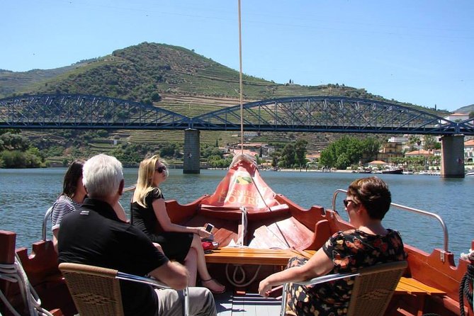 Douro Valley: Historical Sites, Wine Experience, Lunch & Cruise - Why this Douro day trip works