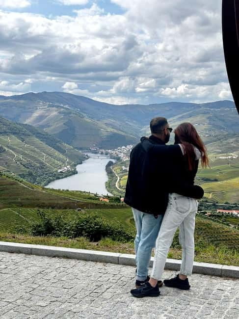 DOURO VALLEY: Premium Wine Tour, Winery Lunch & Private Boat - Why this Douro day feels different
