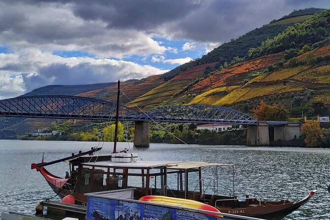Douro Valley Prime Tour: Wine Tastings, Boat & Lunch from Porto - Quinta do Panascal and the Port tasting