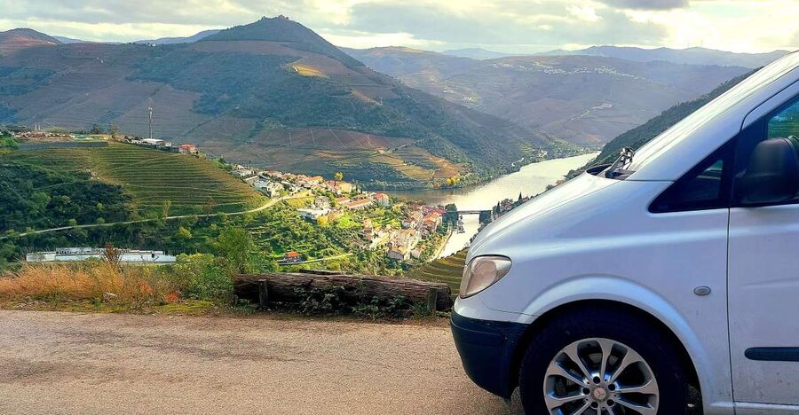 Douro Valley private tour & wine experience including lunch - Entering the Douro Valley wine country