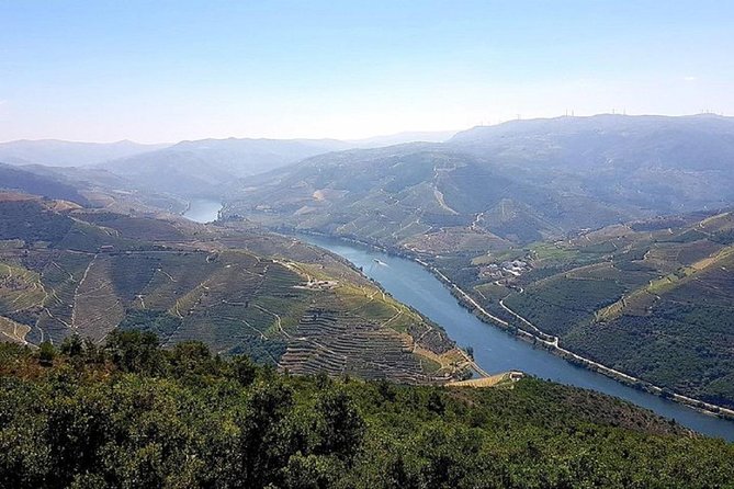 Douro Valley: private tour with lunch and wine estate all inclusive - São Leonardo da Galafura and the high Douro view