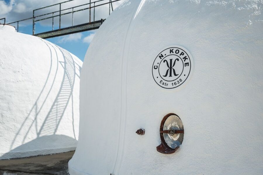 Douro Valley: Quinta de S. Luiz Winery Tour and Tasting - Walking through the Rumilã vineyard