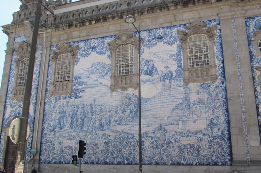 Essential Porto Walking Tour - Arriving in Ribeira beside the Douro