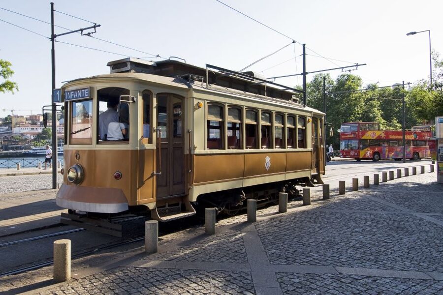 Essential Porto Walking Tour - Is $28 per person good value?