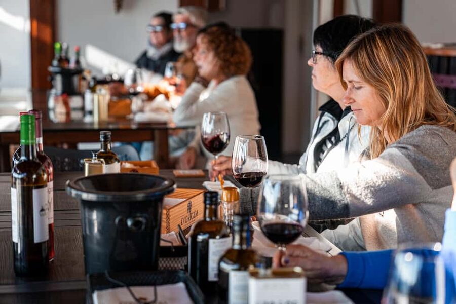 Exclusive Douro Valley: 3 Wineries, 9 Wine Tastings & Lunch - Third winery in Pinhão and the Vintage Port tasting