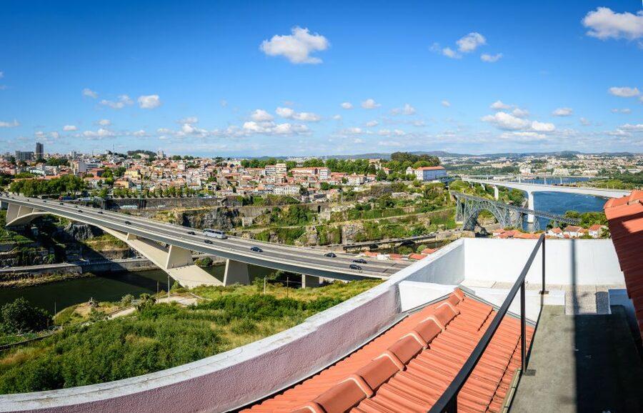 Exclusive visit to the Geophysical Institute of Porto - A five-minute walk to a major story