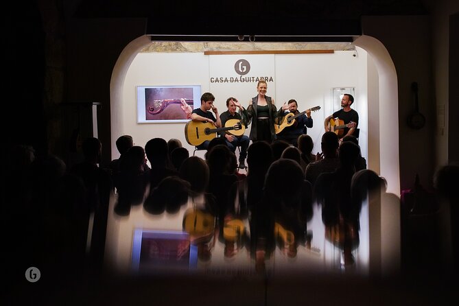 Fado by Casa da Guitarra - Why this short Porto concert works