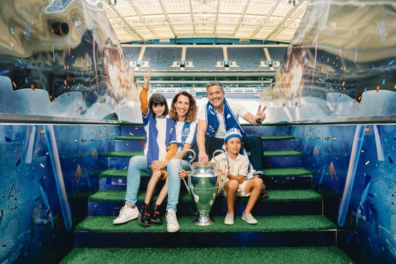 FC Porto: Museum & Tour - Arriving at Estádio do Dragão by metro