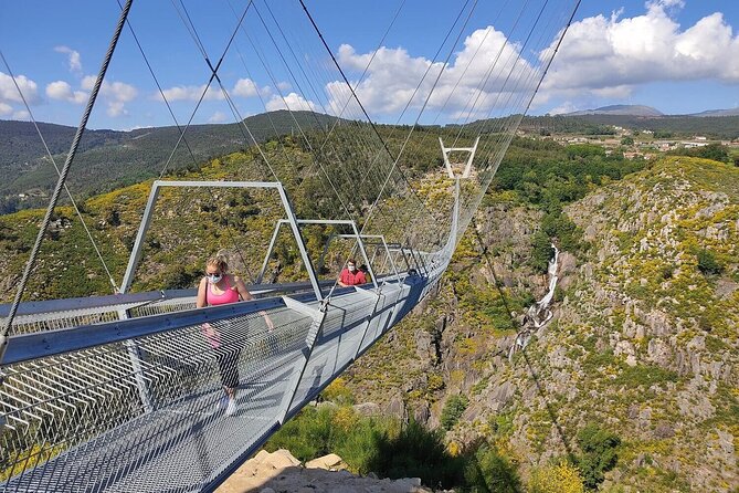 From Porto: Aveiro, Paiva Walkways, Suspension Bridge and Lunch - Crossing the Arouca 516 Suspension Bridge