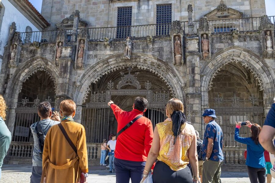 From Porto: Braga and Guimarães Small Group Tour - Bom Jesus Sanctuary and the View Above Braga