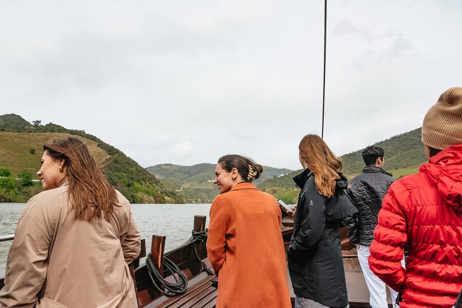 From Porto: Douro Valley Wine Tour with Lunch and Cruise - Why the Douro Valley makes a good day from Porto