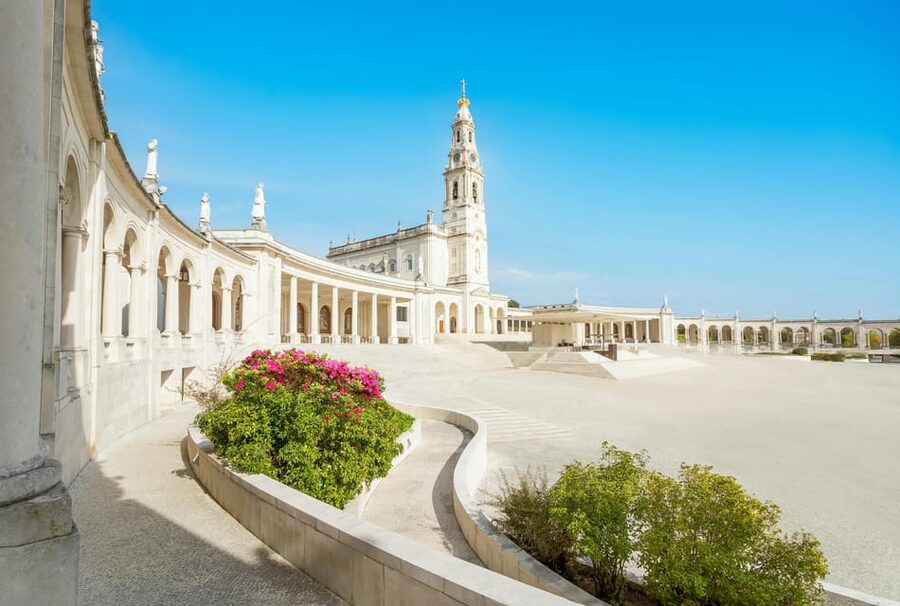 From Porto: Fátima and Coimbra Tour - Starting at Lapa Church in Porto
