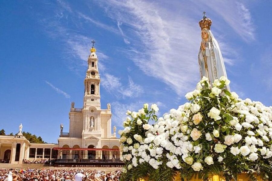 From Porto: Fatima and Miracle of Santarem Private Day Tour - Santarem’s Church of the Holy Miracle