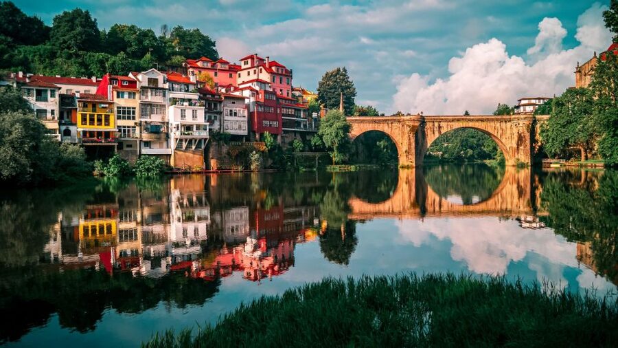From Porto: Full-Day Douro Valley Trip - Leaving Porto from Lapa Church