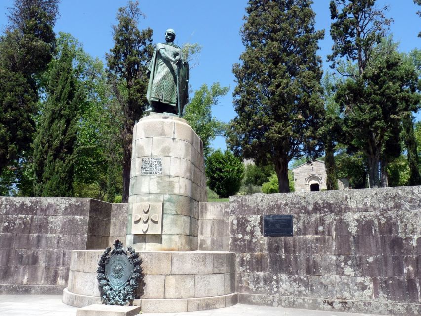 From Porto: Full-Day Trip of Minho Region - Bom Jesus do Monte starts the day with a view