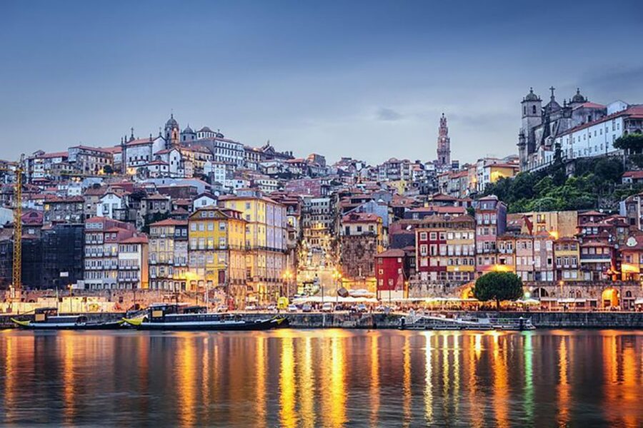 From Porto: Private Transfer to Lisbon w/ up to 4 City Stops - Why this Porto to Lisbon transfer works so well