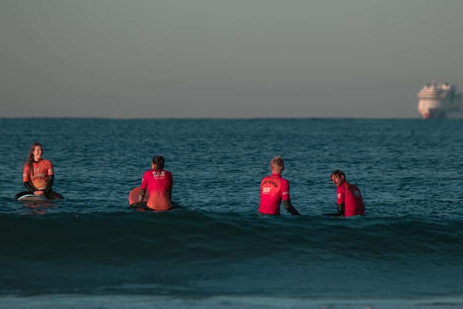 Group Surf Lesson - My verdict on the Onda Pura group lesson
