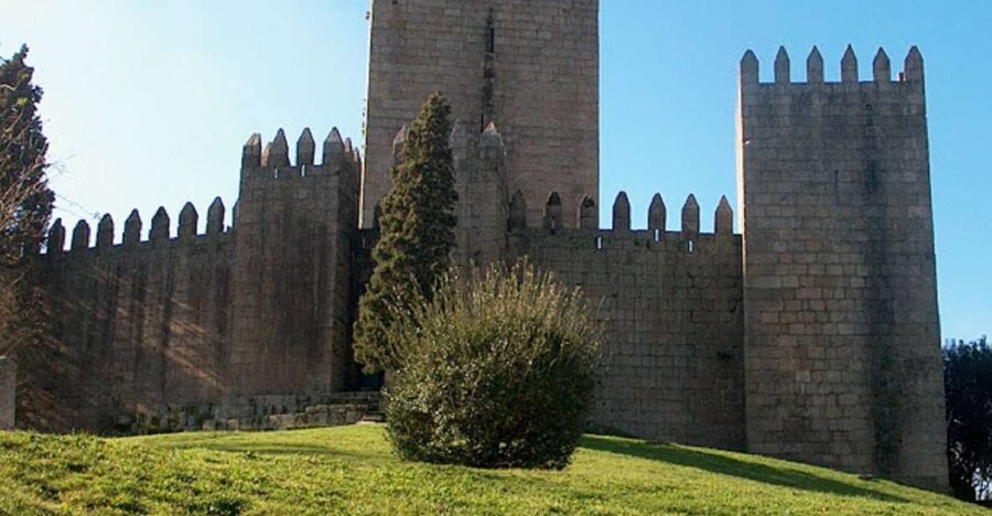 Guimarães Tour(4Hours): From Oporto;City Tour- Half Day Trip - Inside Guimarães Castle