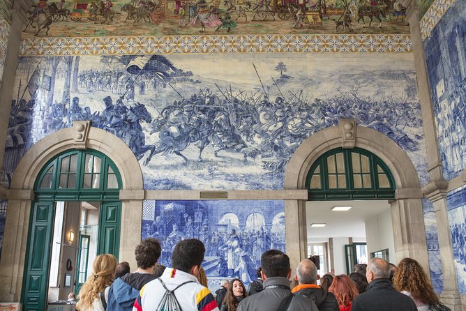 Half Day City Tour with Six Bridges Cruise and Wine Tasting - Avenida dos Aliados and the Clérigos area