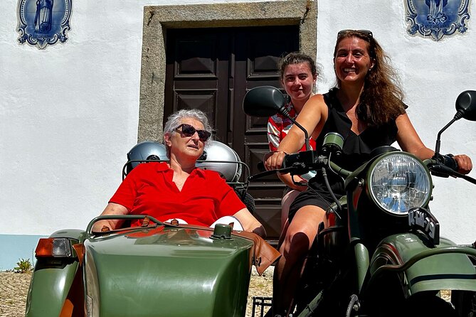 Highlights of Porto on a glamorous sidecar - Half Day - Rain gear helps, but dry weather wins