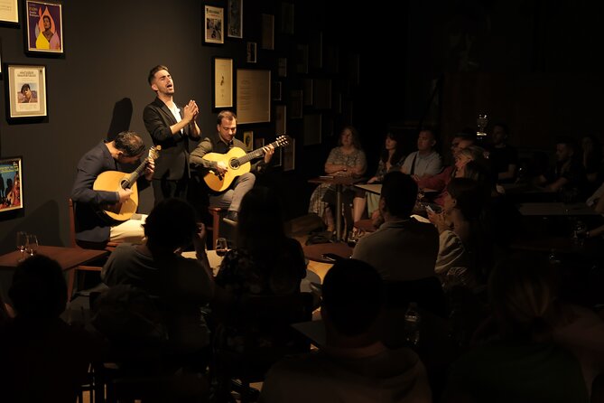 Ideal Clube de Fado - Why this small Porto concert works