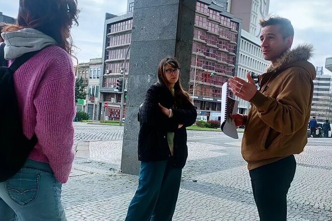LGBTour Porto: Walk through Porto, discover the LGBTQIA+ History - How Ricardo’s guiding style shapes the walk