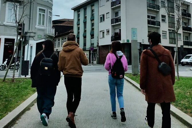 LGBTour Porto: Walk through Porto, discover the LGBTQIA+ History - Rua de Santa Catarina and the cost of change