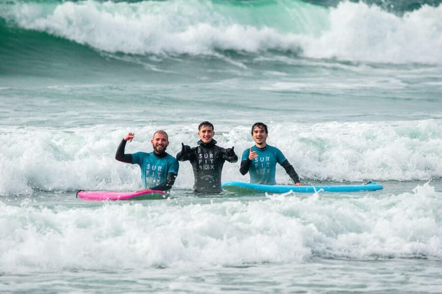 Matosinhos: Best surf Lesson with all equipment - Booking flexibility and useful practical details