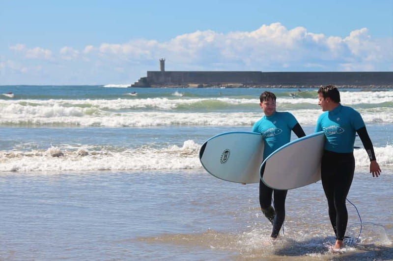 Matosinhos: Surfing Lesson with Equipment - Booking details worth knowing