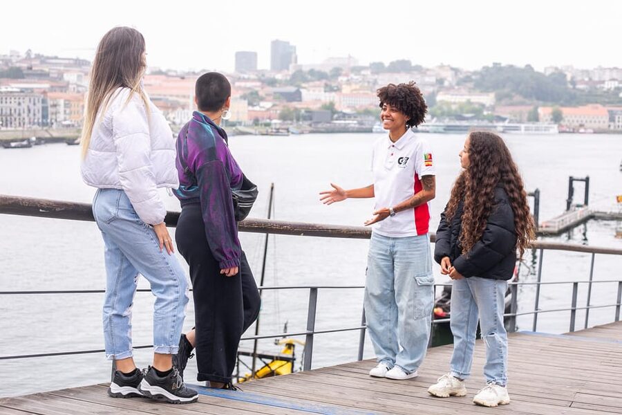 Oporto Tuk-Tuk Tour: Fast, Fun & Flexible – 1H to Full Day! - Crossing to Gaia and climbing Serra do Pilar